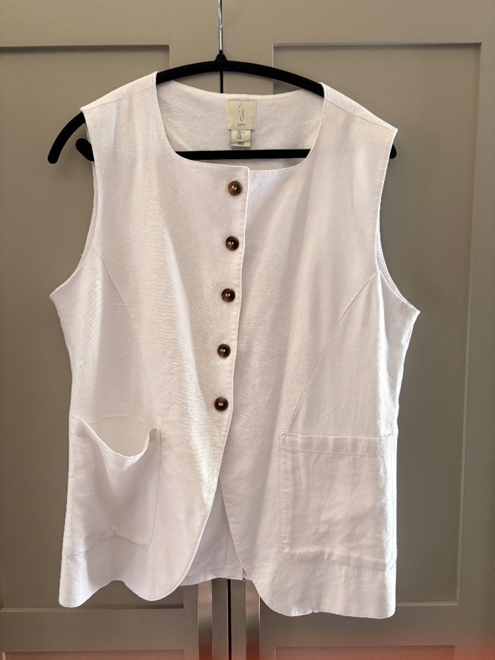 White Dressy Linen Vest NWT